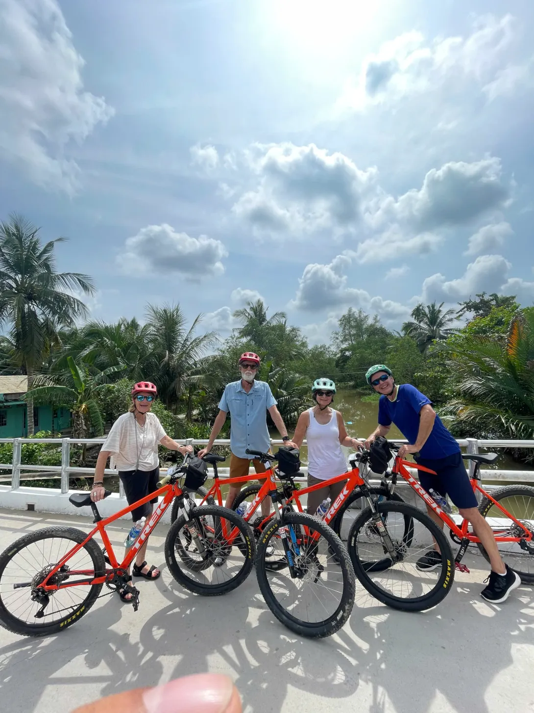 Cycling trip  from Saigon to Phnom Penh - A Luxury Bike Tour
