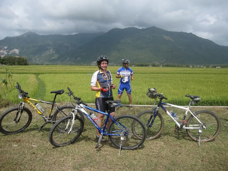 Biking from Hp Chi Minh to Ha Noi with Vietnam Cycling Tours